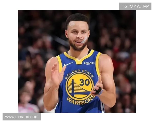 库里无球跑动撕裂防线，对比上季更高效率