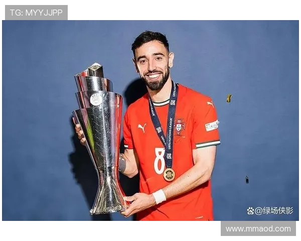 厄德高与布鲁诺·费尔南德斯在中前场角色上出现转移，展现分散体系驱动趋势