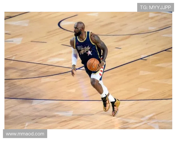 罗伯特·帕里什挡拆策应提升进攻效率对比湖人时期明显优化